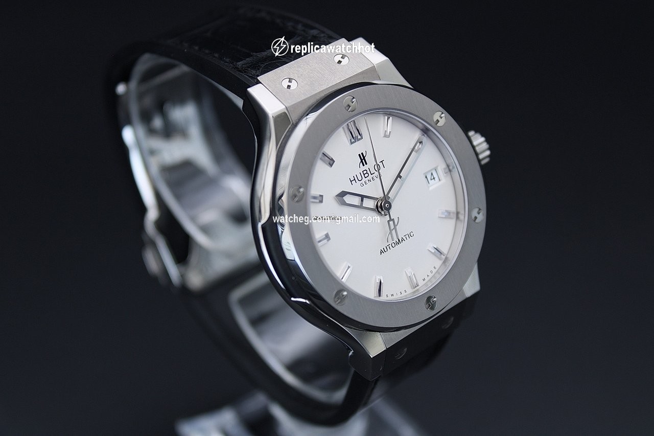 Hublot Classic Fusion 45, 42, 38, 33 mm Mens watch Unisex Automatic Titanium 565.NX.2610.LR 2