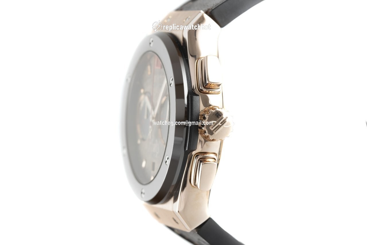 Hublot Classic Fusion Chronograph Mens watch Unisex Automatic Ceramic 521.OC.0589.VR.OPX14 2