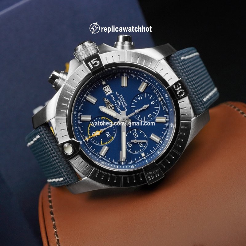 Breitling Avenger Mens watch Unisex Automatic A13317101C1X2 2