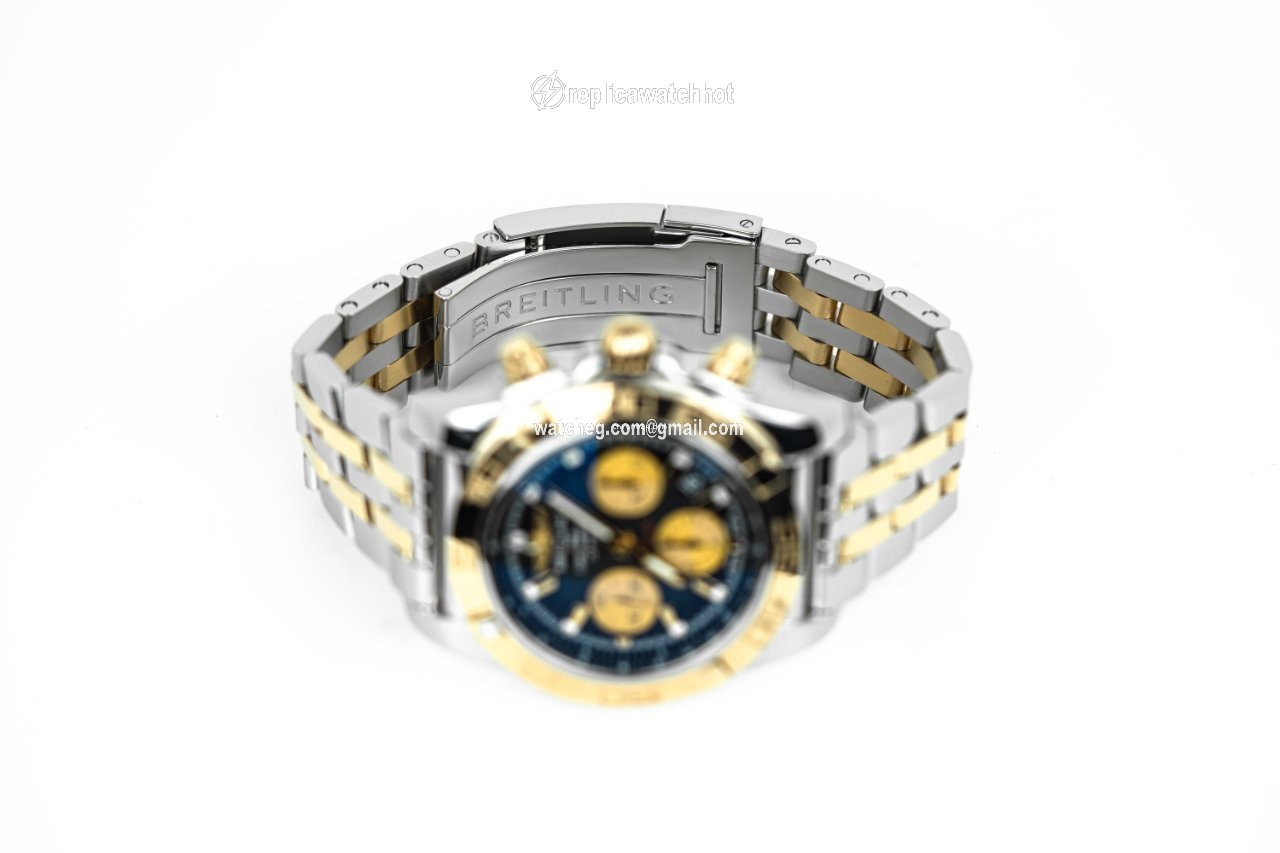 Breitling Chronomat 44 Mens watch Unisex Automatic Gold Steel CB0110121B1C1 2