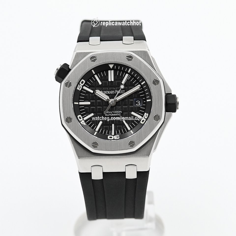 Audemars Piguet Royal Oak Offshore Diver Mens watch Unisex Steel 15703ST 2