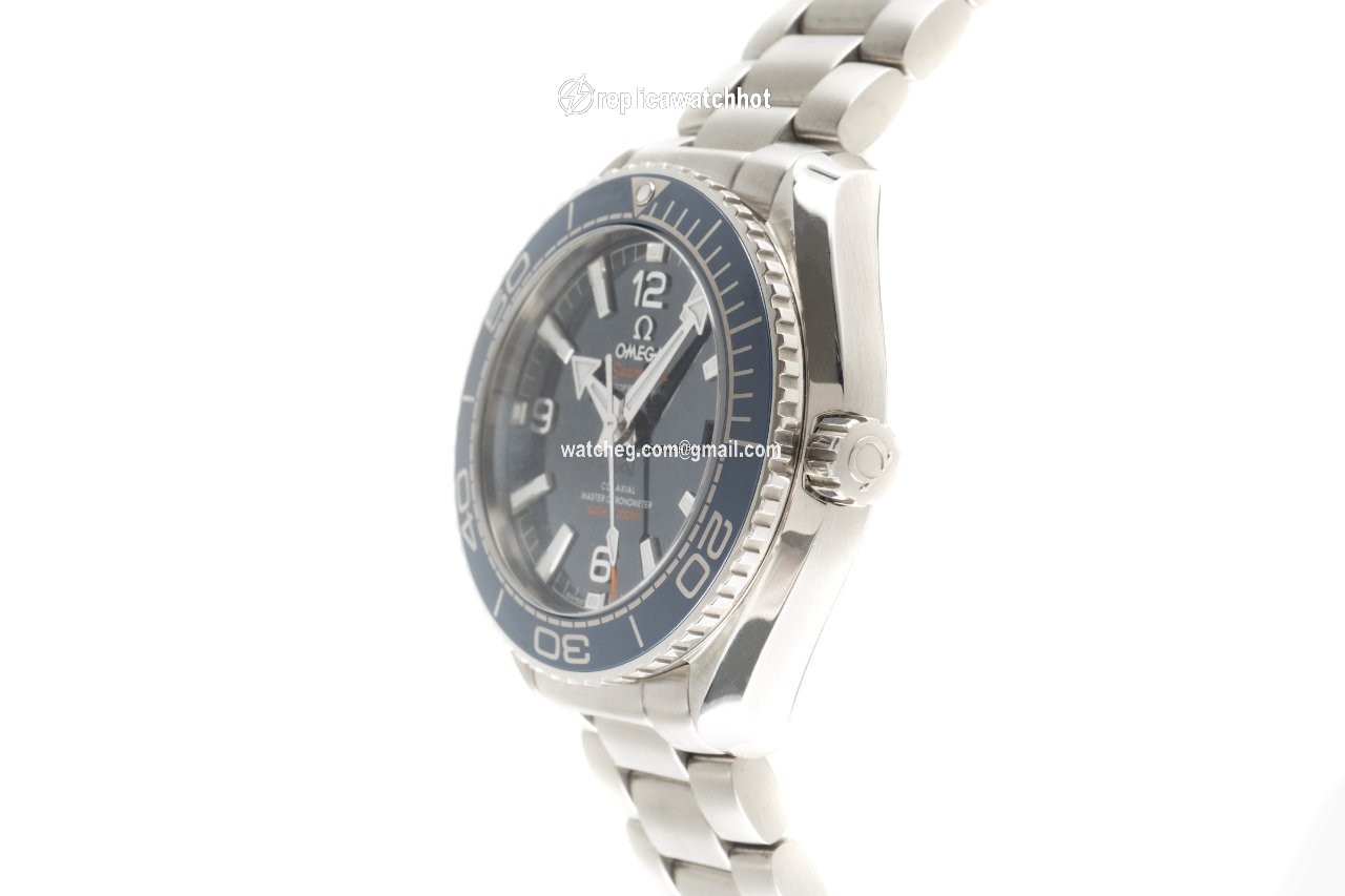 Omega Seamaster Planet Ocean Mens watch Unisex Automatic Steel 215.30.40.20.03.001 2