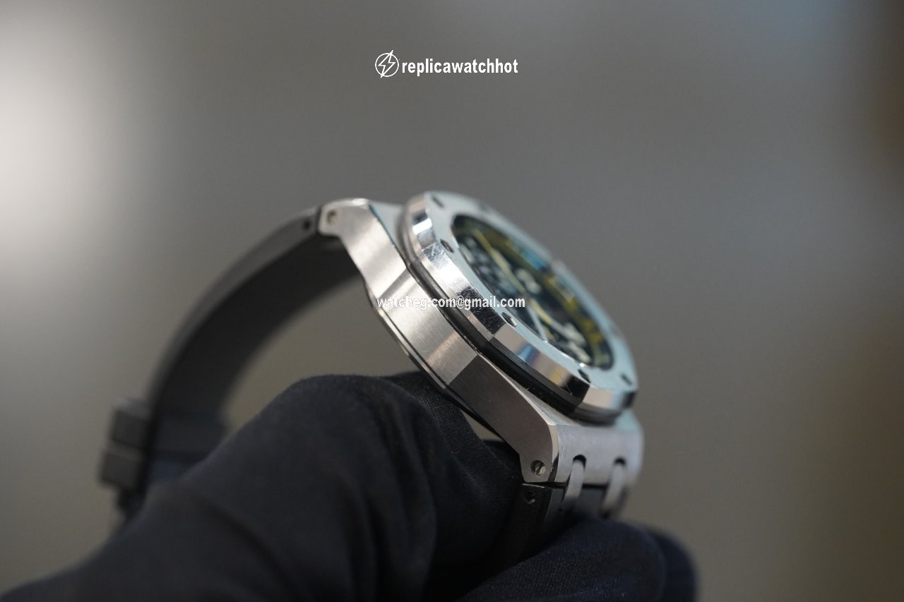Audemars Piguet Royal Oak Offshore Chronograph Mens watch Unisex Automatic Steel 26086ST.OO.D002CR.01 2