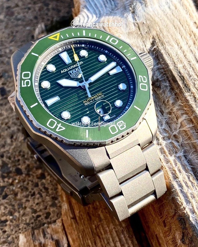 TAG Heuer Aquaracer 300M Mens watch Unisex Automatic Titanium WBP208B.BF0631 2
