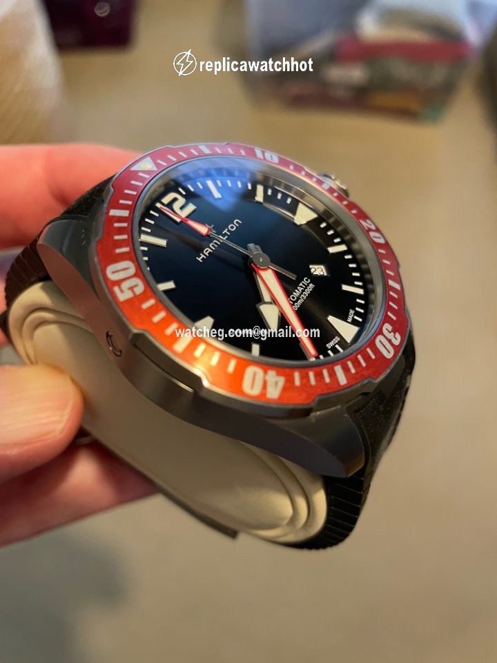Hamilton Khaki Navy Frogman Mens watch Unisex Automatic Titanium H77805335 2