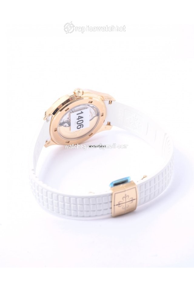 Patek Philippe Aquanaut Rose gold 5268 200R-001 2