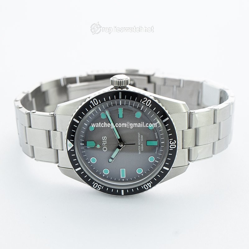 Oris Divers Sixty Five Mens watch Unisex Automatic Steel 01 733 7707 4053-07 8 20 18 2