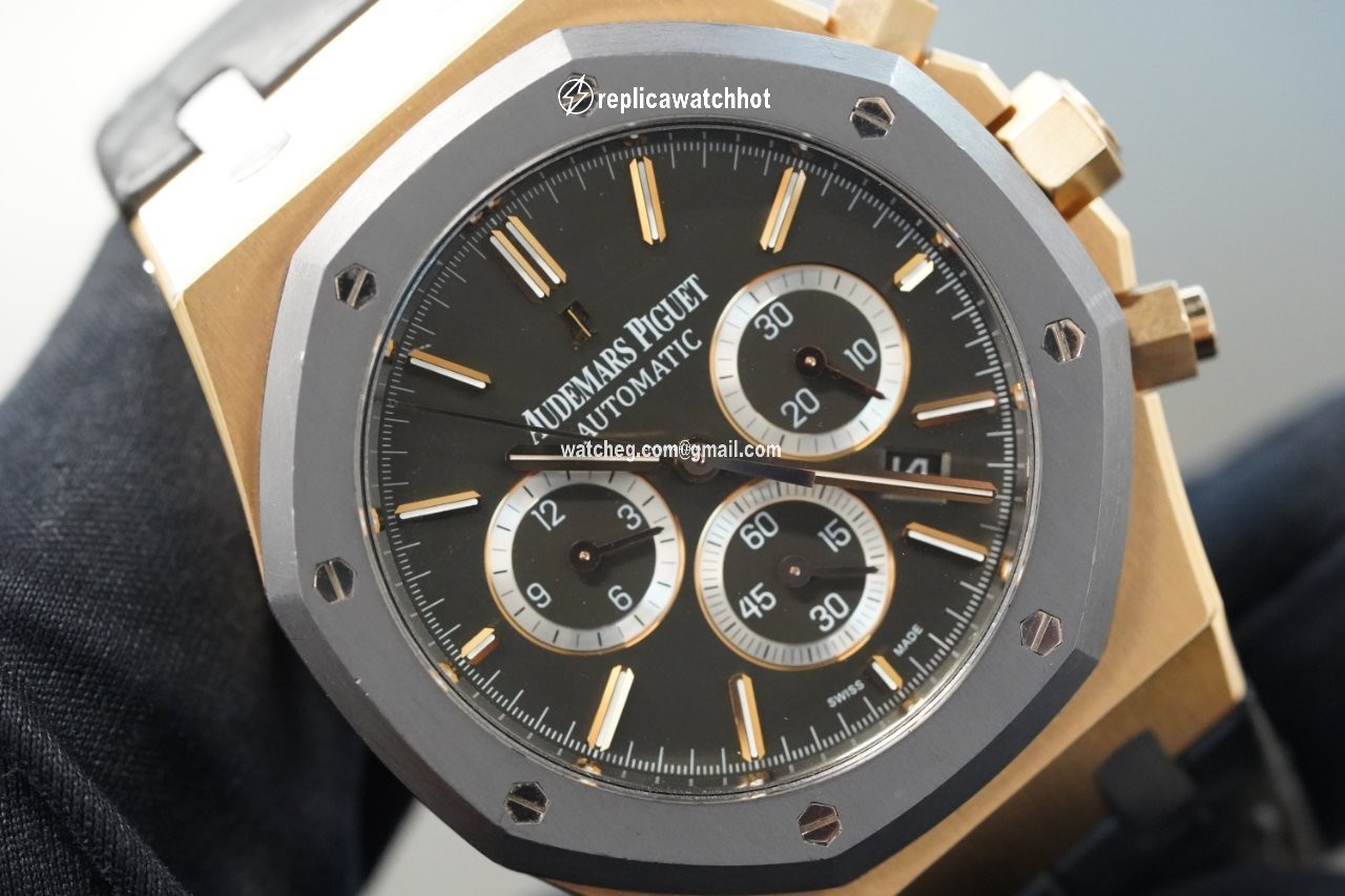 Audemars Piguet Royal Oak Chronograph Mens watch Unisex Automatic Rose gold 26325OL.OO.D005CR.01 2