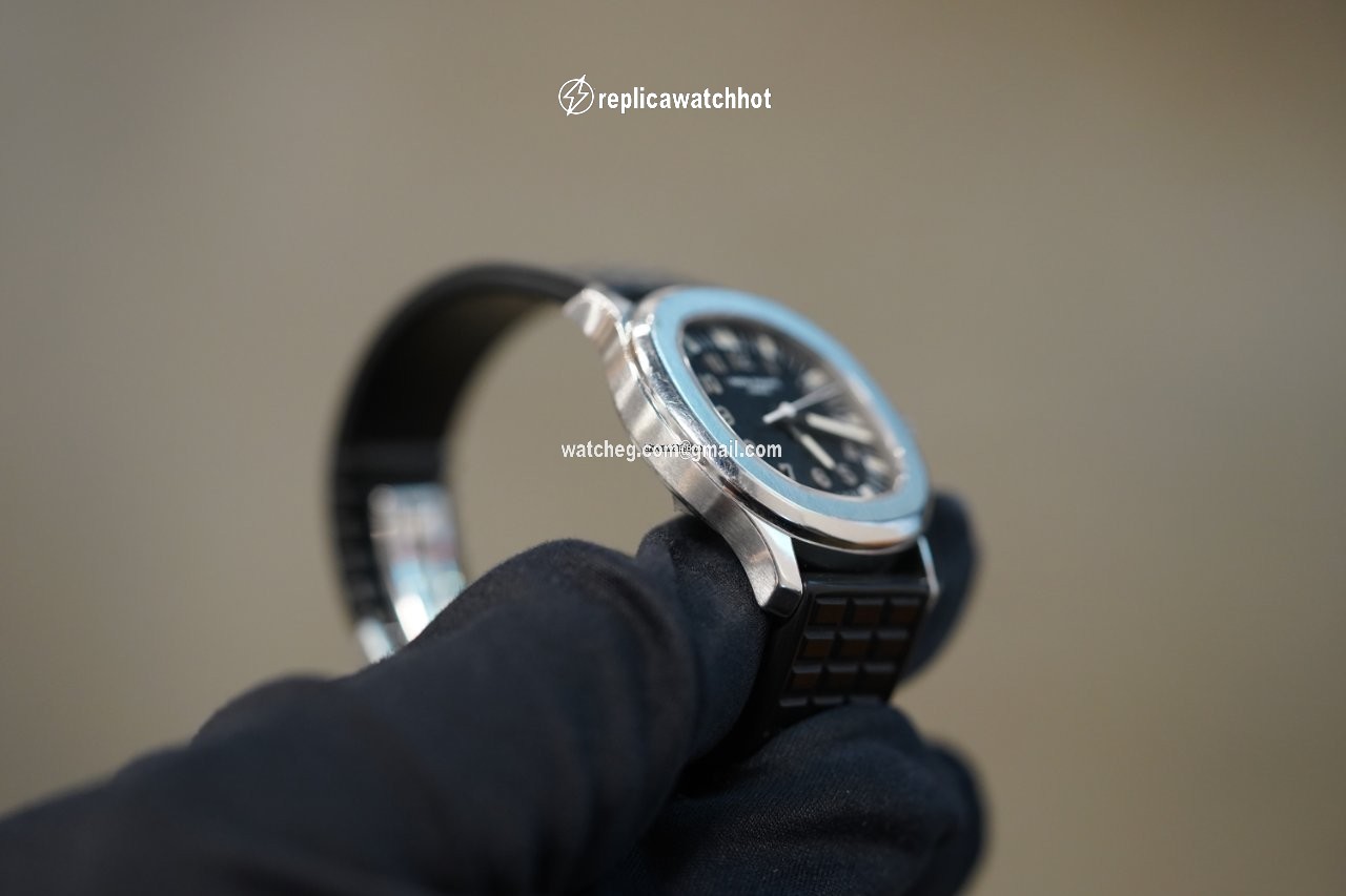 Patek Philippe Aquanaut Mens watch Unisex Automatic Steel 5060A-001 2