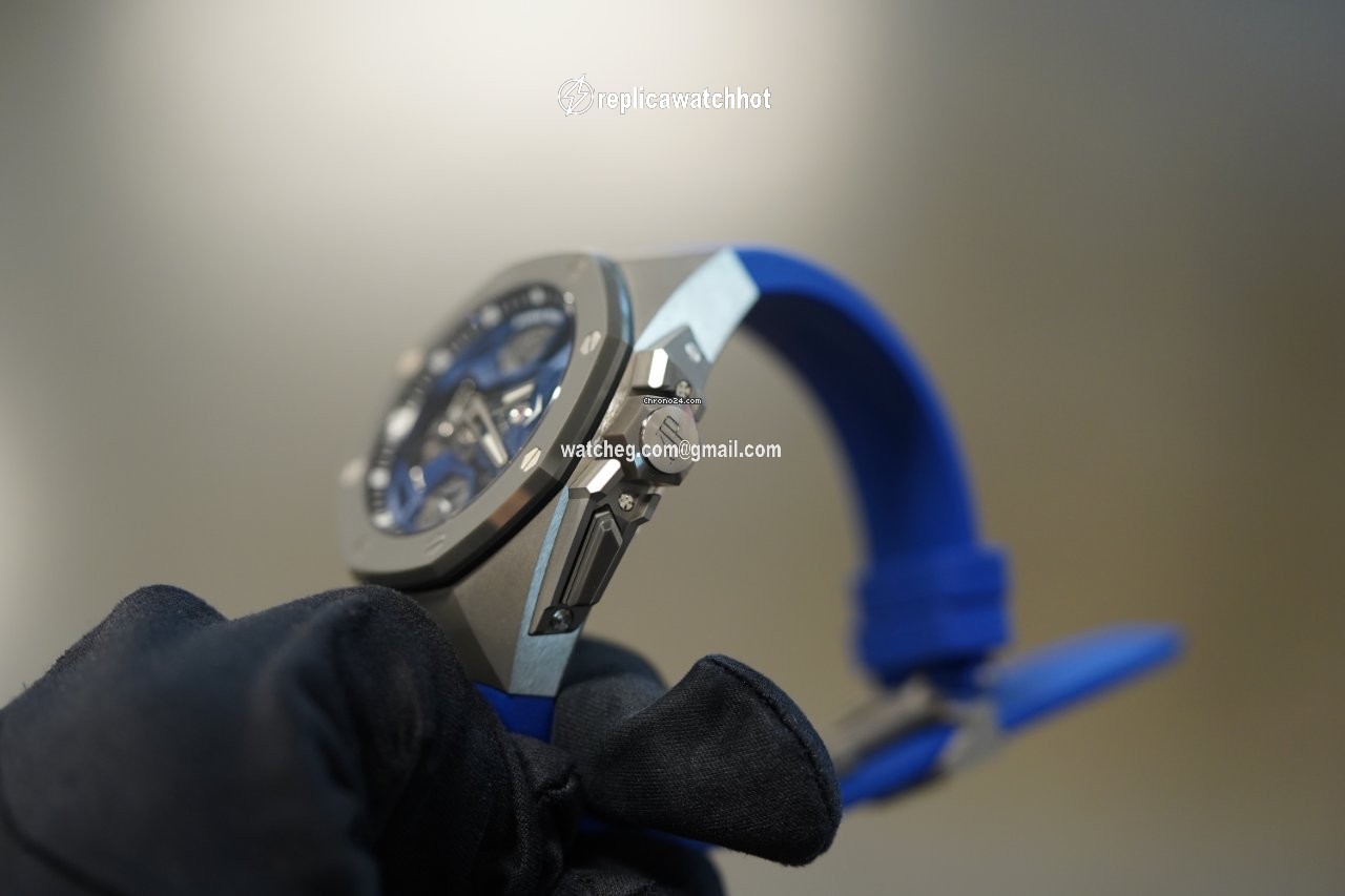 Audemars Piguet Royal Oak Concept Mens watch Unisex Manual winding Titanium 26589IO.OO.D030CA.01 2