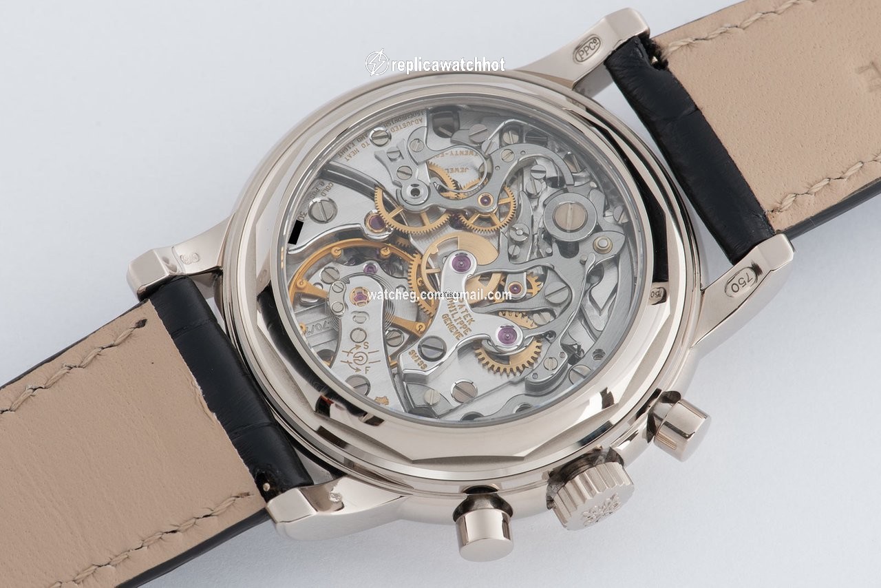 Patek Philippe Perpetual Calendar Chronograph Mens watch Unisex Manual winding White gold 3970 G 2
