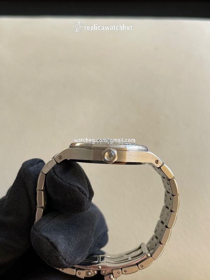 Audemars Piguet Royal Oak Lady Womens watch Quartz Steel 67601ST.ZZ.1210ST.01 2