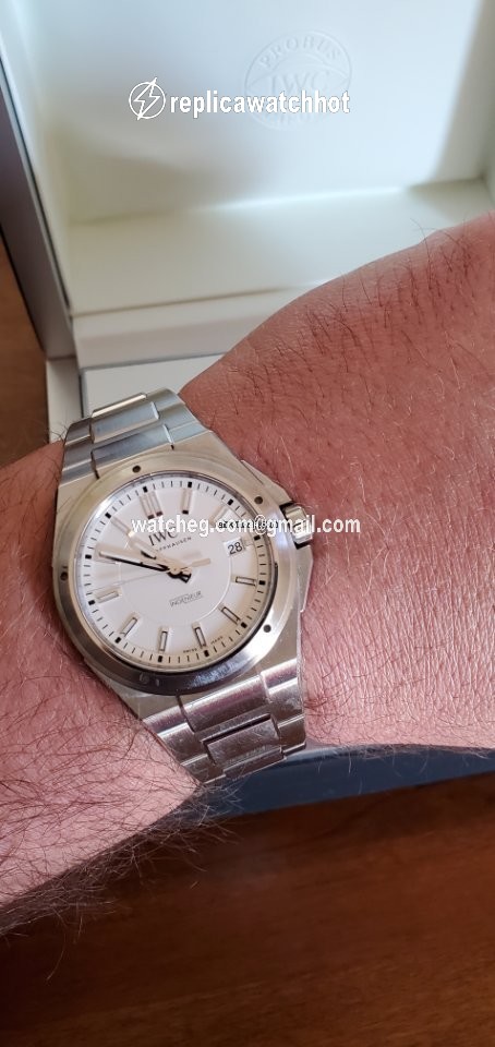 IWC Ingenieur Automatic Mens watch Unisex Automatic Steel IW323904 2