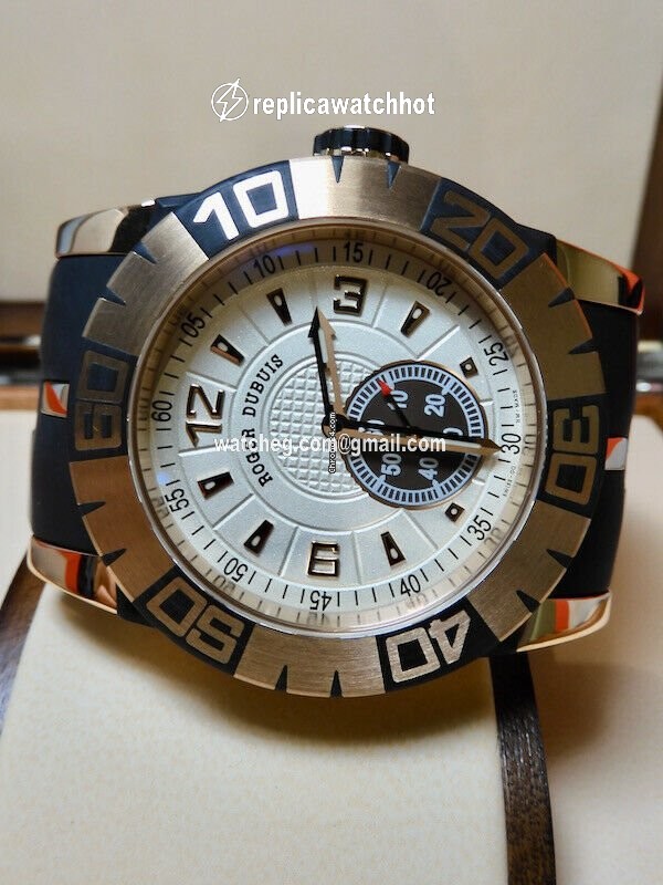 Roger Dubuis Easy Diver Automatic Rose gold SED46 2