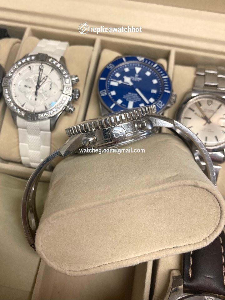 Breitling Navitimer Mens watch Unisex Automatic Steel A26322 2