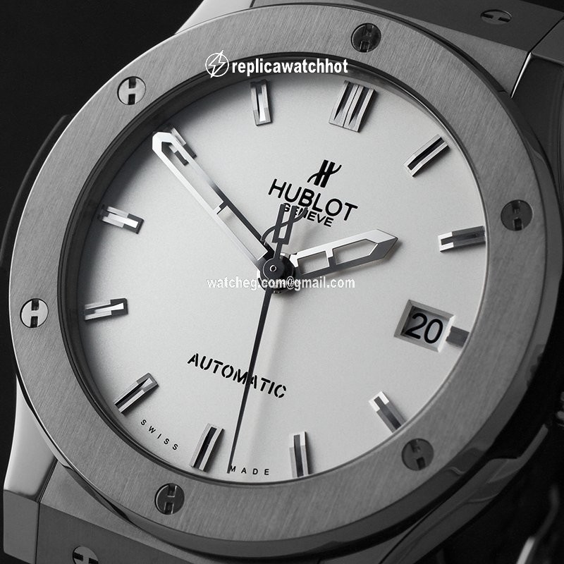 Hublot Classic Fusion 45, 42, 38, 33 mm Mens watch Unisex Automatic Titanium 511.NX.2610.LR 2