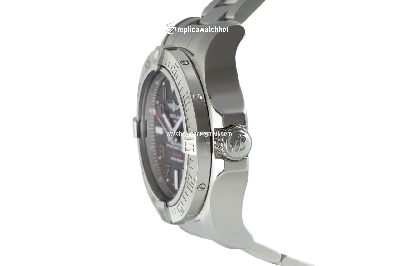 Breitling Avenger II Seawolf Mens watch Unisex Automatic Steel A17331 2