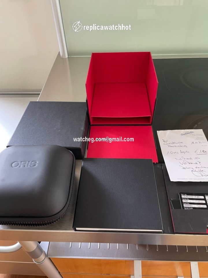 Oris Aquis Date Mens watch Unisex Automatic Steel 01 733 7653 4154-07 4 26 34EB 2