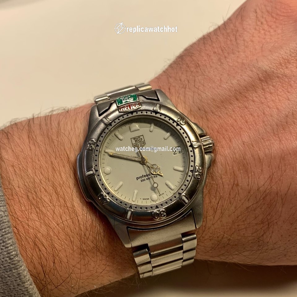 TAG Heuer Mens watch Unisex Quartz 999.706k 2