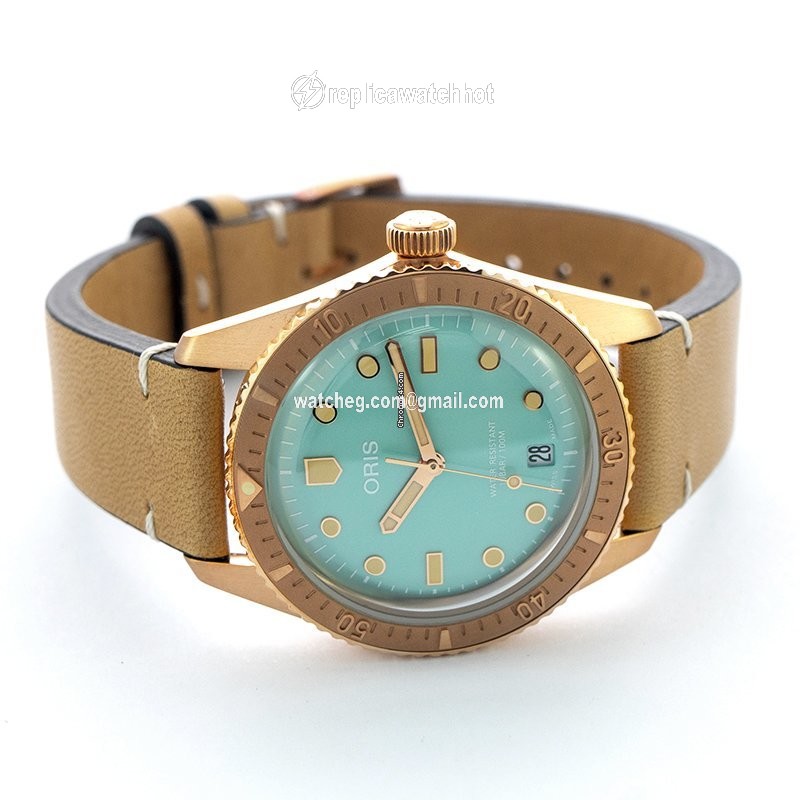 Oris Divers Mens watch Unisex Automatic Bronze 01 733 7771 3157-07 5 19 04BR 2