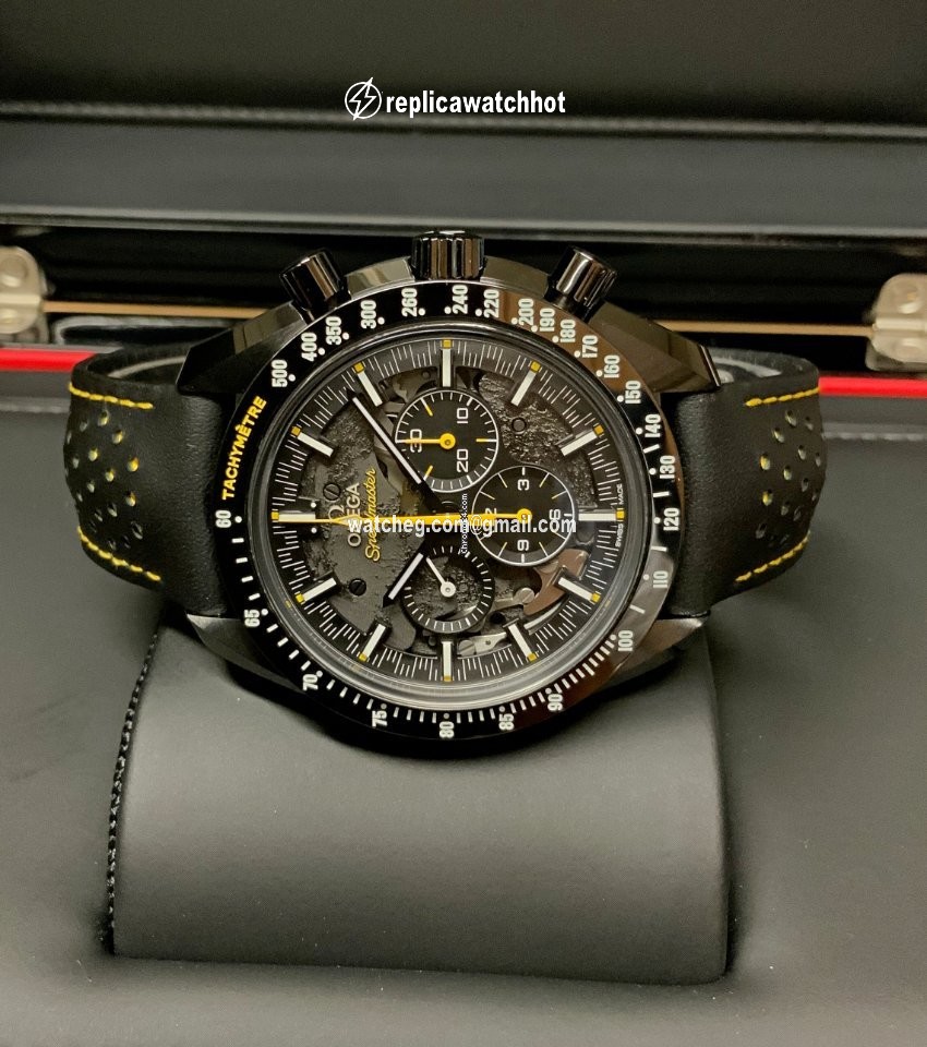 Omega Speedmaster Professional Moonwatch Mens watch Unisex Manual winding Ceramic 311.92.44.30.01.001 2