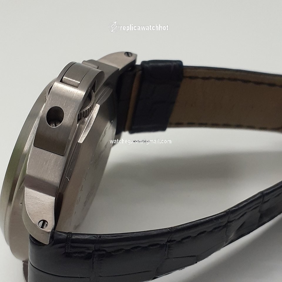 Panerai Luminor Power Reserve Mens watch Unisex Automatic Titanium PAM00093 2