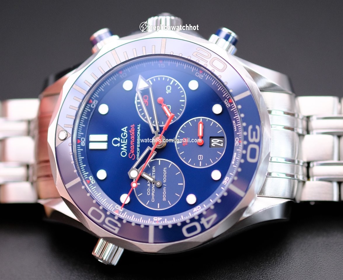 Omega Seamaster Diver 300 M Mens watch Unisex Automatic Steel 212.30.44.50.03.001 2