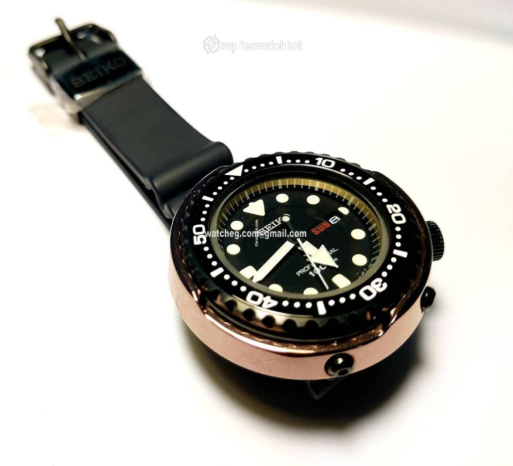 Seiko Prospex Mens watch Unisex Quartz Titanium SBBN042 2