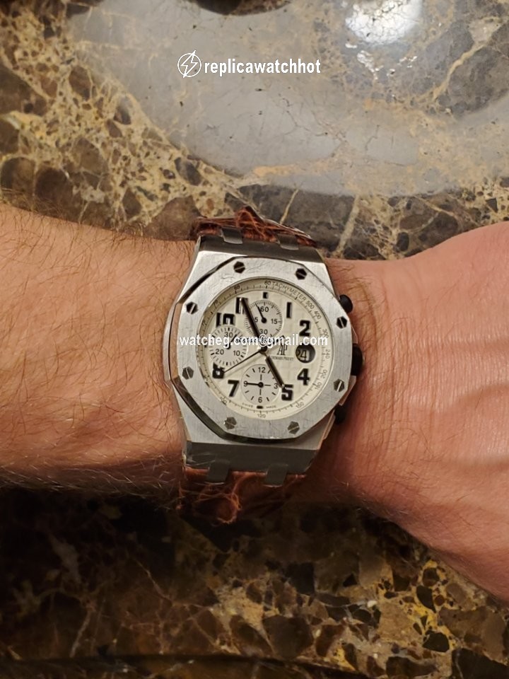 Audemars Piguet Royal Oak Offshore Chronograph Mens watch Unisex Automatic Steel 26170ST.OO.D091CR.01 2