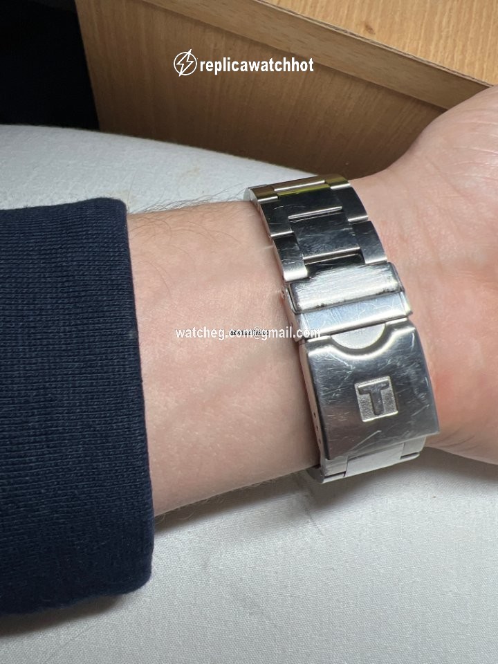 Tissot Seastar 1000 Mens watch Unisex Quartz Steel T120.417.11.041.00 2
