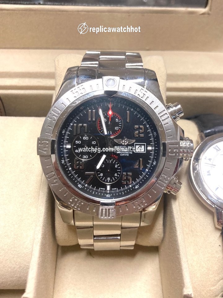 Breitling Super Avenger II Mens watch Unisex Automatic Steel A1337111 BC28 168A 2
