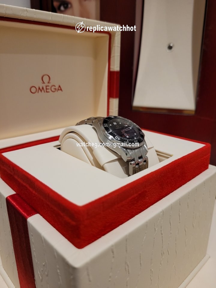 Omega Seamaster Diver 300 M Womens watch Quartz Steel 21230286101001 2