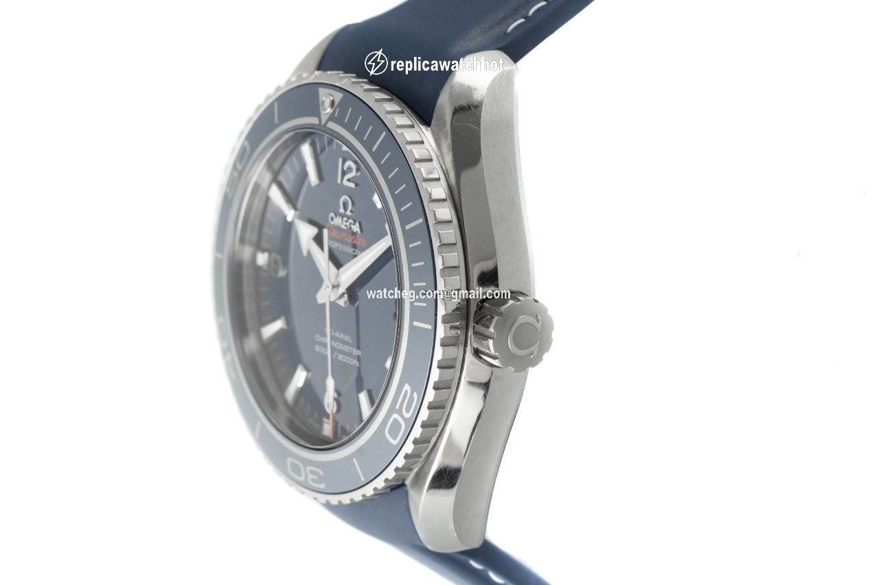 Omega Seamaster Planet Ocean Mens watch Unisex Automatic Titanium 232.92.46.21.03.001 2