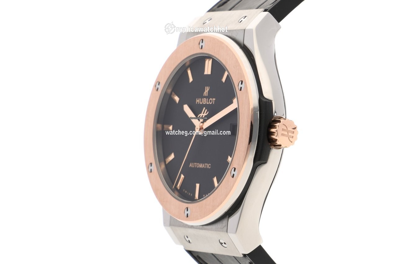 Hublot Classic Fusion 45, 42, 38, 33 mm Mens watch Unisex Automatic Titanium 511.NO.1181.LR 2