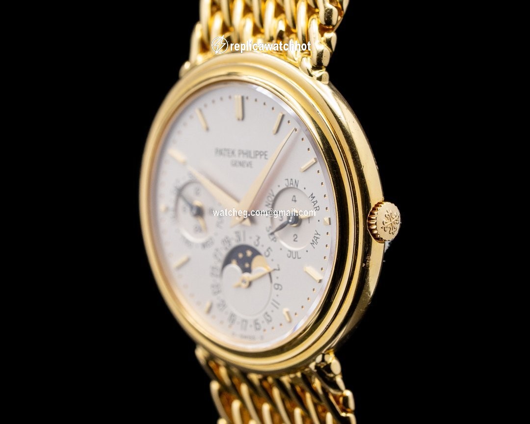Patek Philippe Mens watch Unisex Automatic Yellow gold 3945 1 2