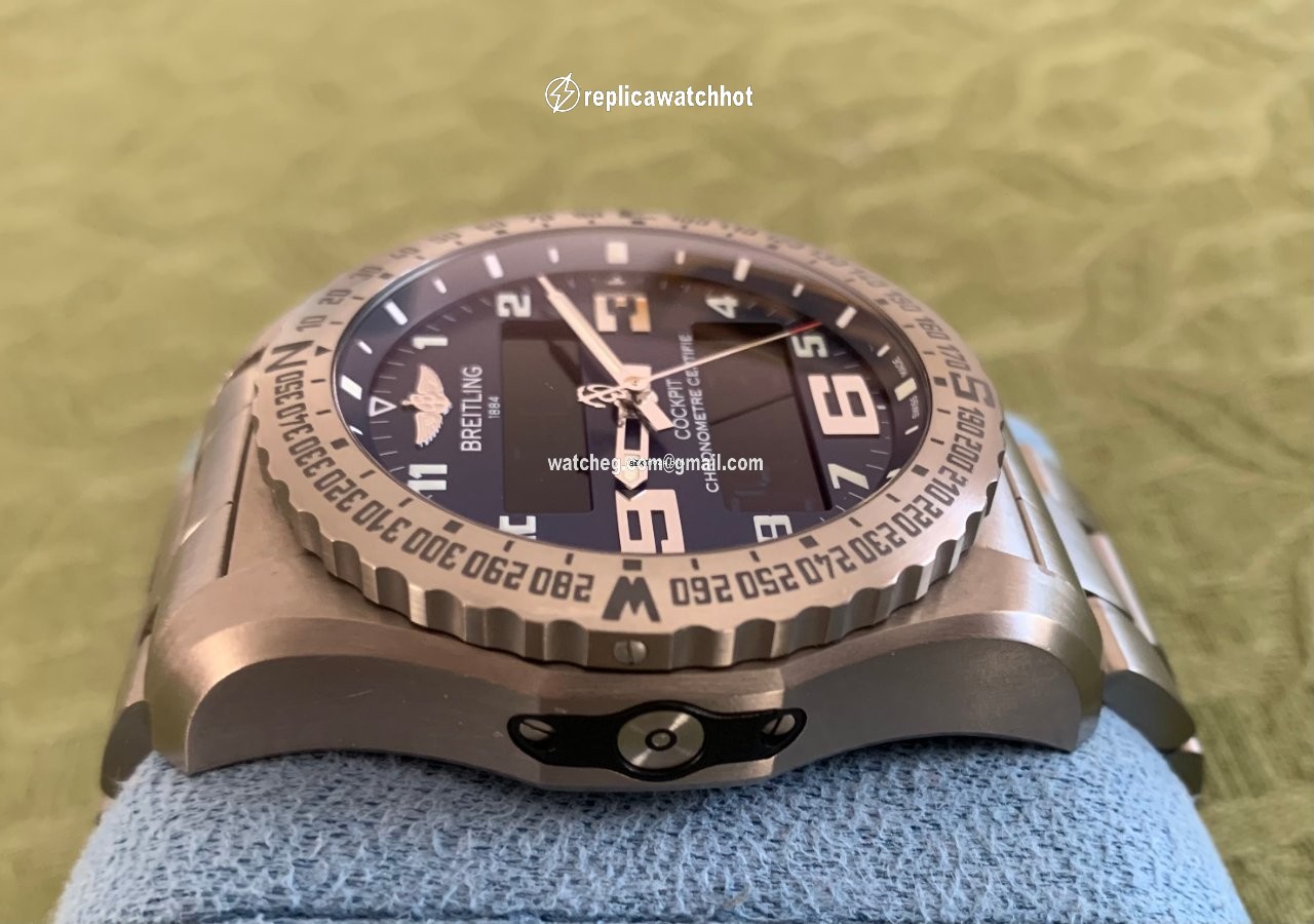 Breitling Cockpit B50 Mens watch Unisex Quartz Titanium EB501019.C904.160S.E20DSA.2 2