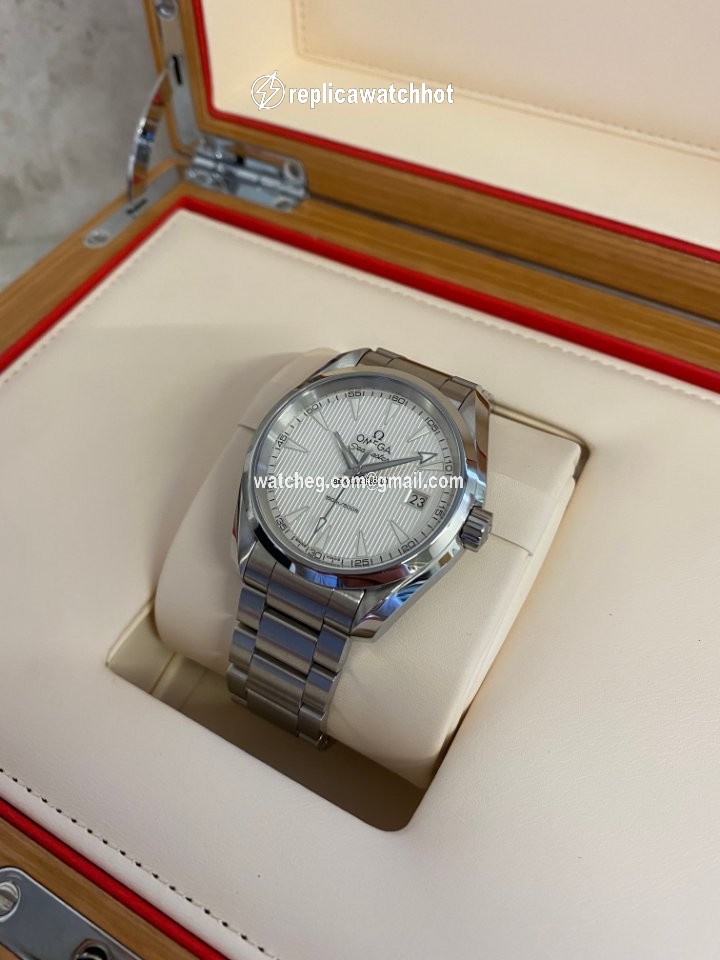 Omega Seamaster Aqua Terra Mens watch Unisex Quartz Steel 231.10.39.60.02.001 2
