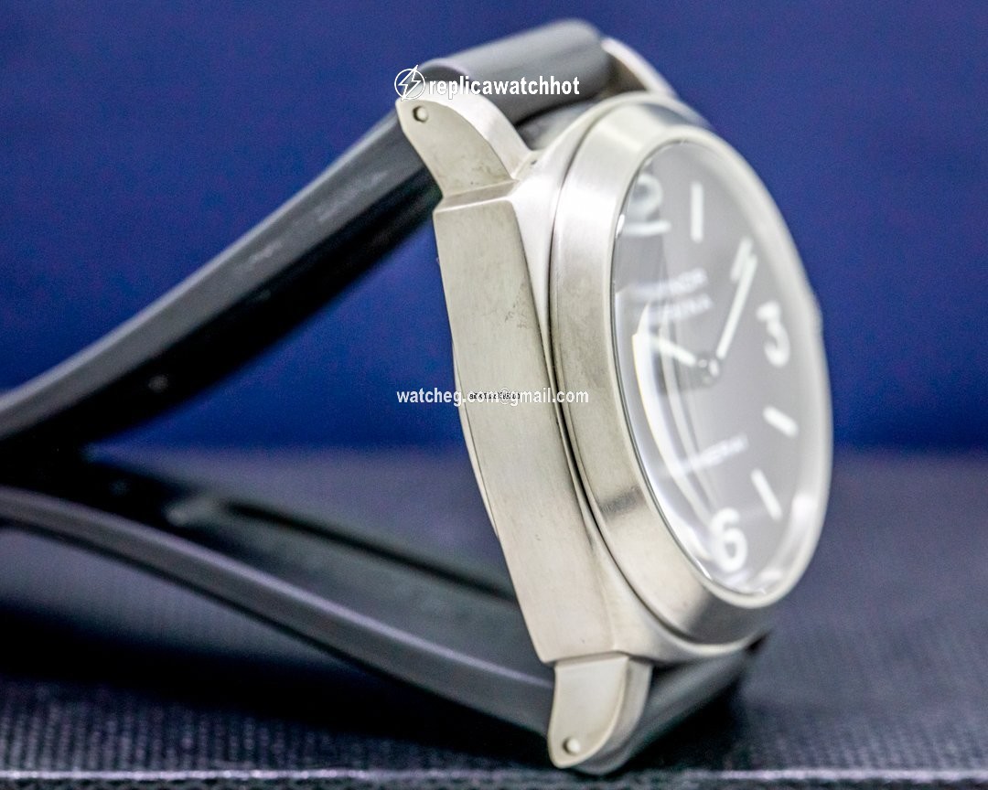 Panerai Luminor Marina Mens watch Unisex Manual winding Titanium PAM00118 2
