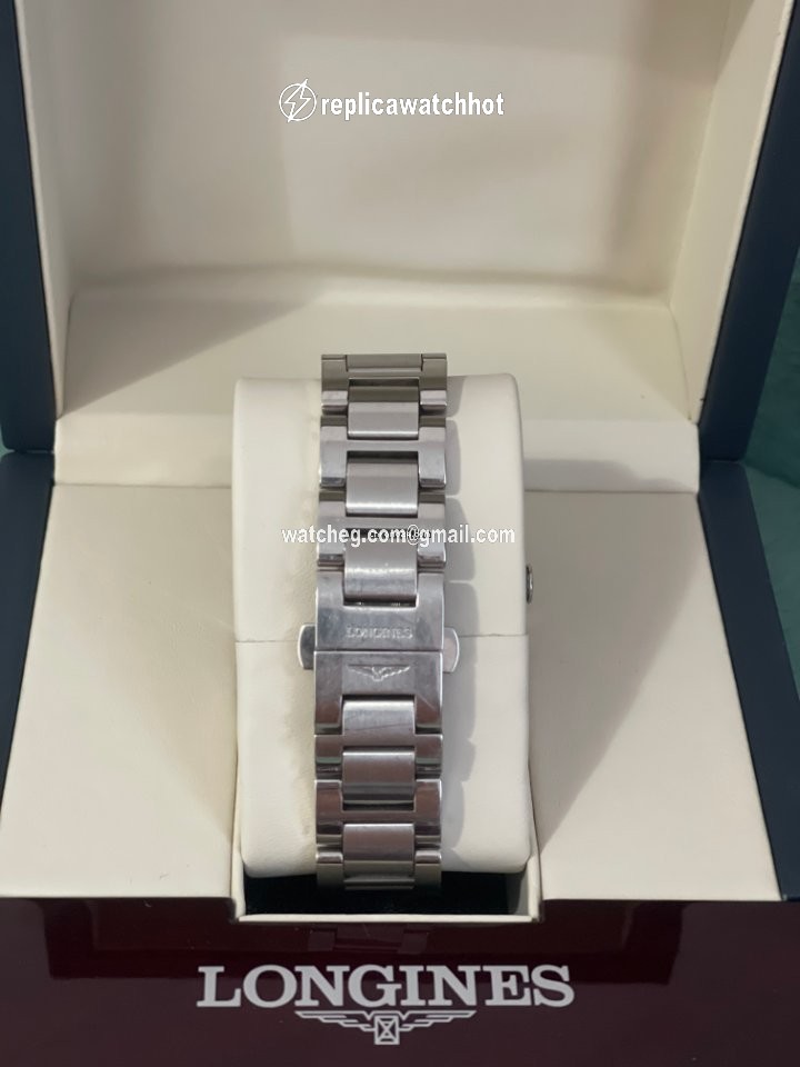 Longines Conquest Mens watch Unisex Automatic Steel L3.687.4.56.6 2