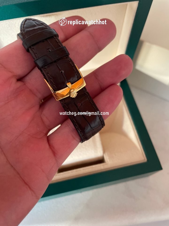 Rolex Day-Date 36 Mens watch Unisex Yellow gold Automatic 18078 2