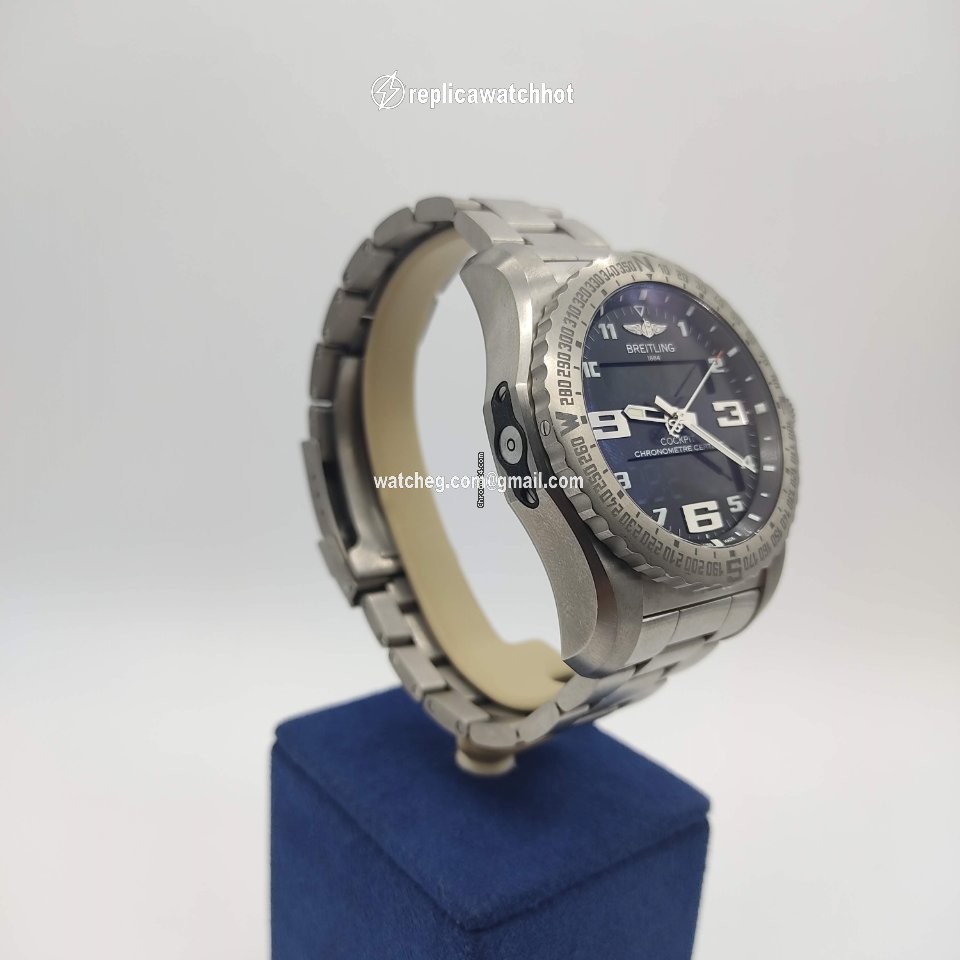 Breitling Cockpit B50 Mens watch Unisex Quartz Titanium EB501022 BD40 2