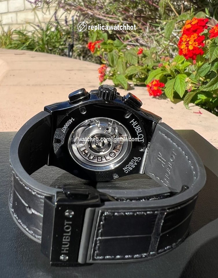 Hublot Classic Fusion Aerofusion Mens watch Unisex Automatic Ceramic 525.cm.0170.rx 2