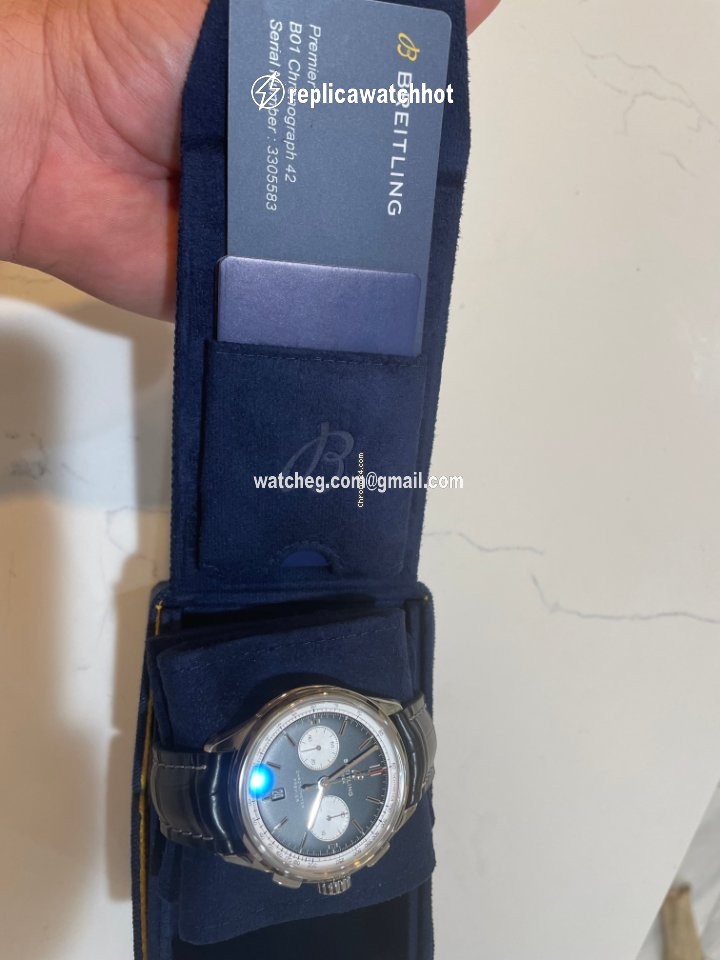 Breitling Navitimer Mens watch Unisex Automatic Steel AB0118371B1P2 2