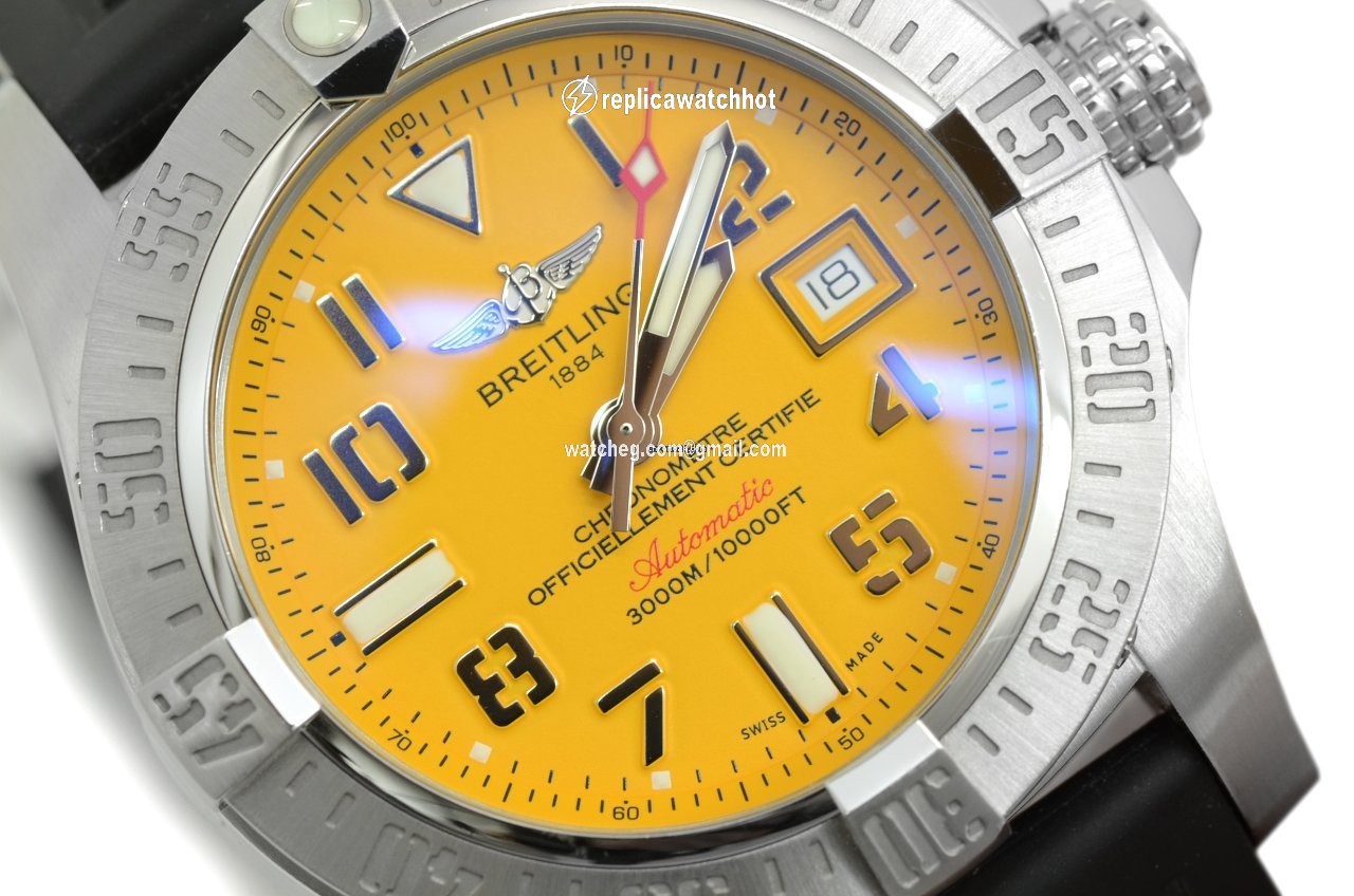 Breitling Avenger II Seawolf Mens watch Unisex Automatic Steel A1733110 I519 2