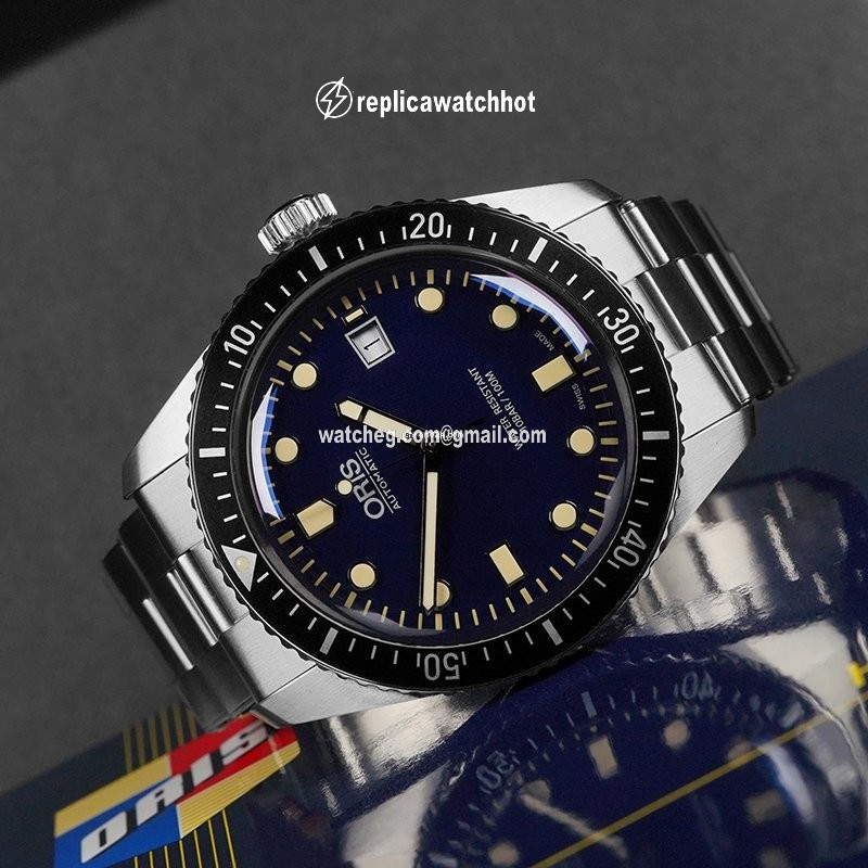 Oris Divers Sixty Five Mens watch Unisex Automatic Steel 01 733 7720 4055-07 8 21 18 2