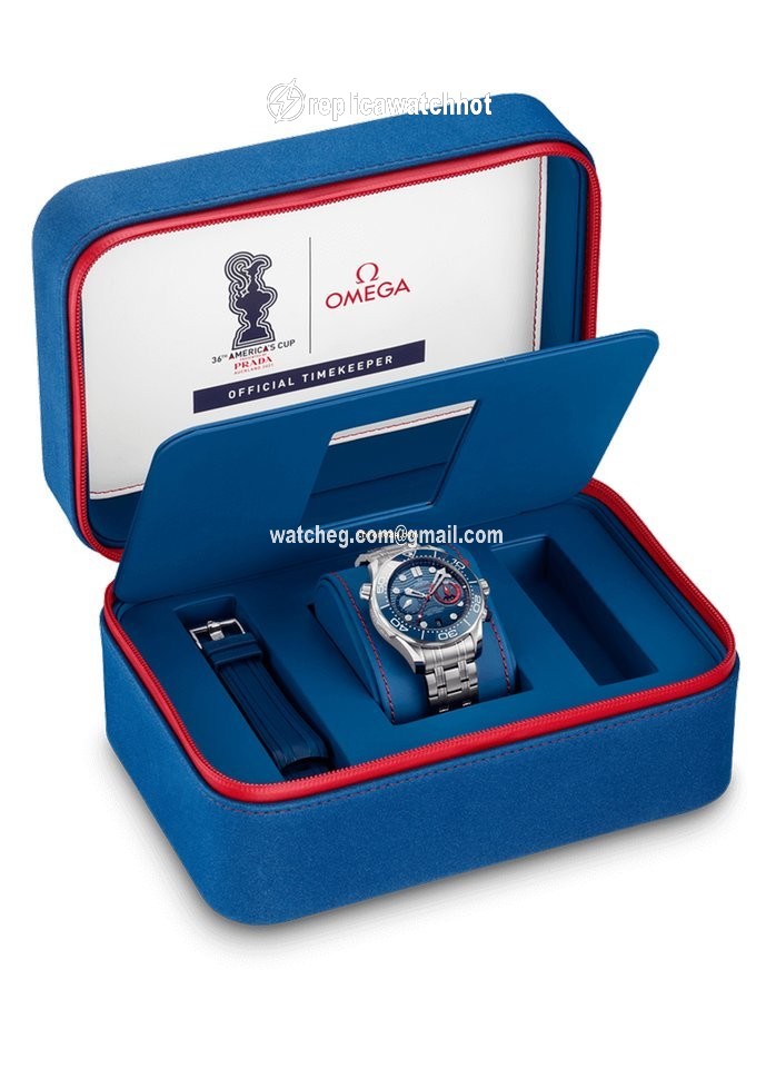 Omega Seamaster Diver 300 M Mens watch Unisex Automatic Steel 210.30.44.51.03.002 2