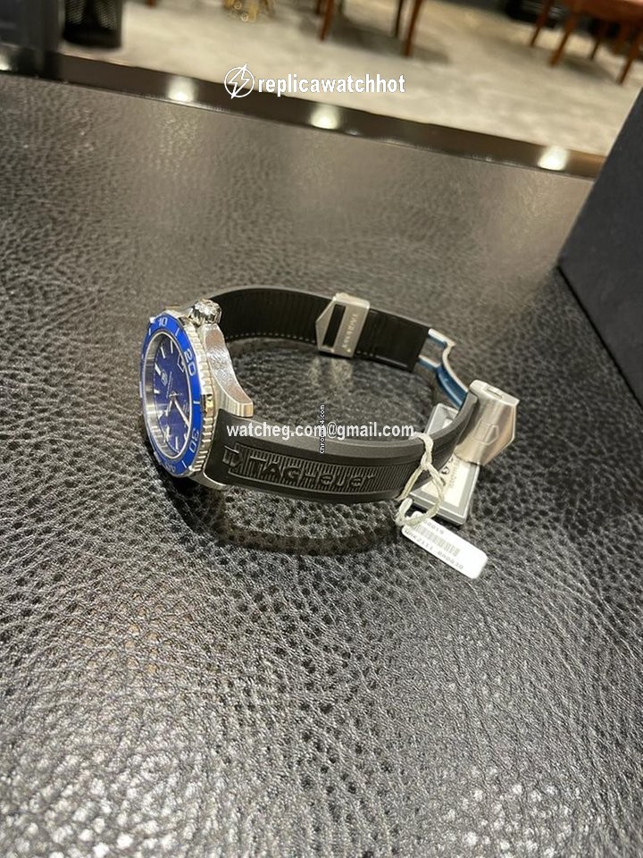 TAG Heuer Aquaracer 500M Mens watch Unisex Automatic Steel WAK2111 2