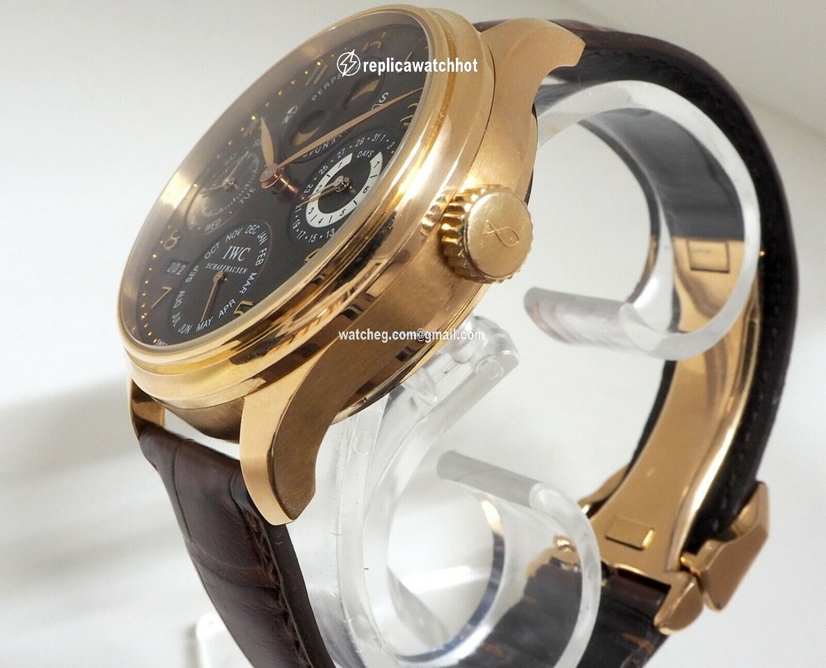 IWC Portuguese Perpetual Calendar Red gold 5021 2