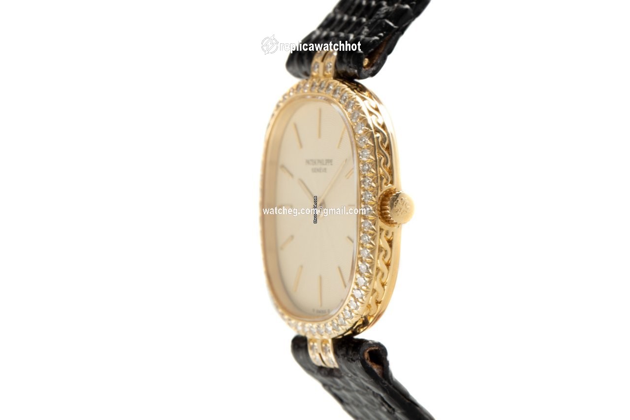 Patek Philippe Golden Ellipse Womens watch Quartz Yellow gold 4698 2