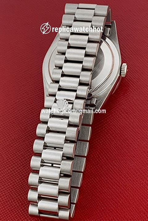 Rolex Day-Date 36 Mens watch Unisex White gold Automatic 18249 2